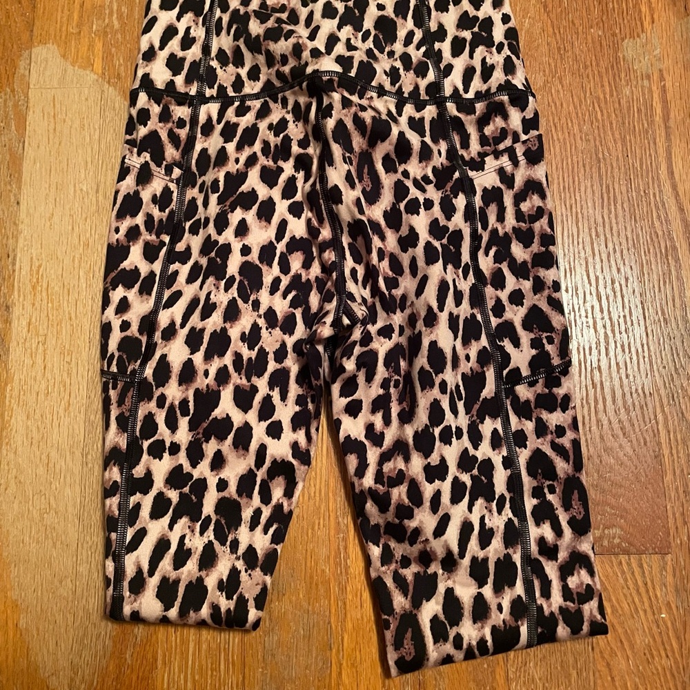 Victoria's Secret Leopard Print Leggings - Picture 2 of 4
